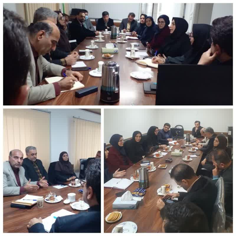 نشست معاون آموزشی دانشگاه با اعضای محترم هیات علمی دانشکده علوم دریایی و محیطی